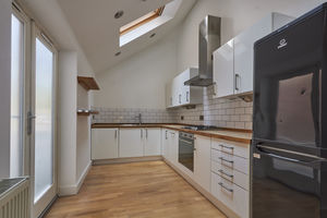 Kitchen- click for photo gallery